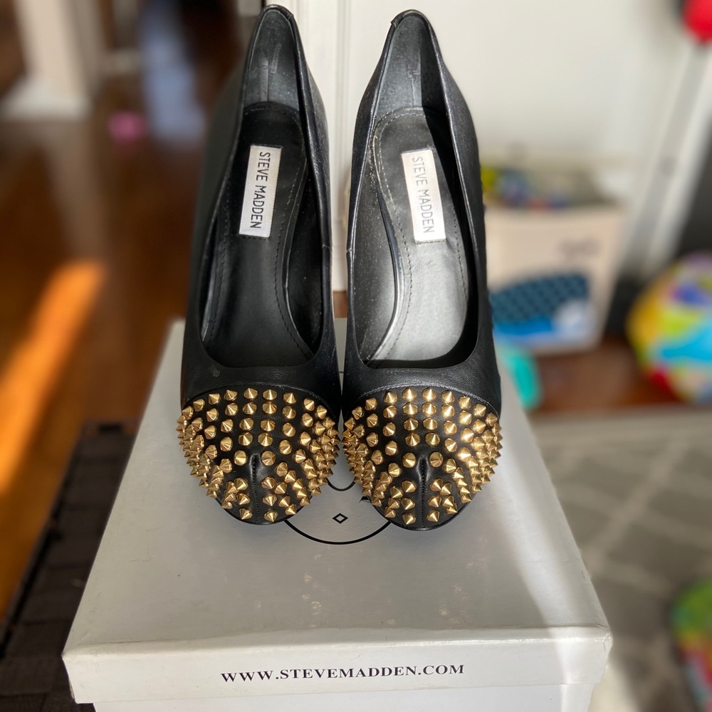 Steve Madden BOLDDD Black leather heel